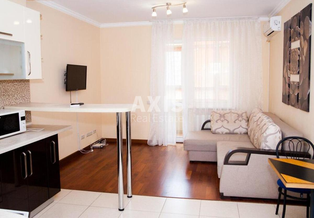 1k apartment vul. Rostyslavska 5Б