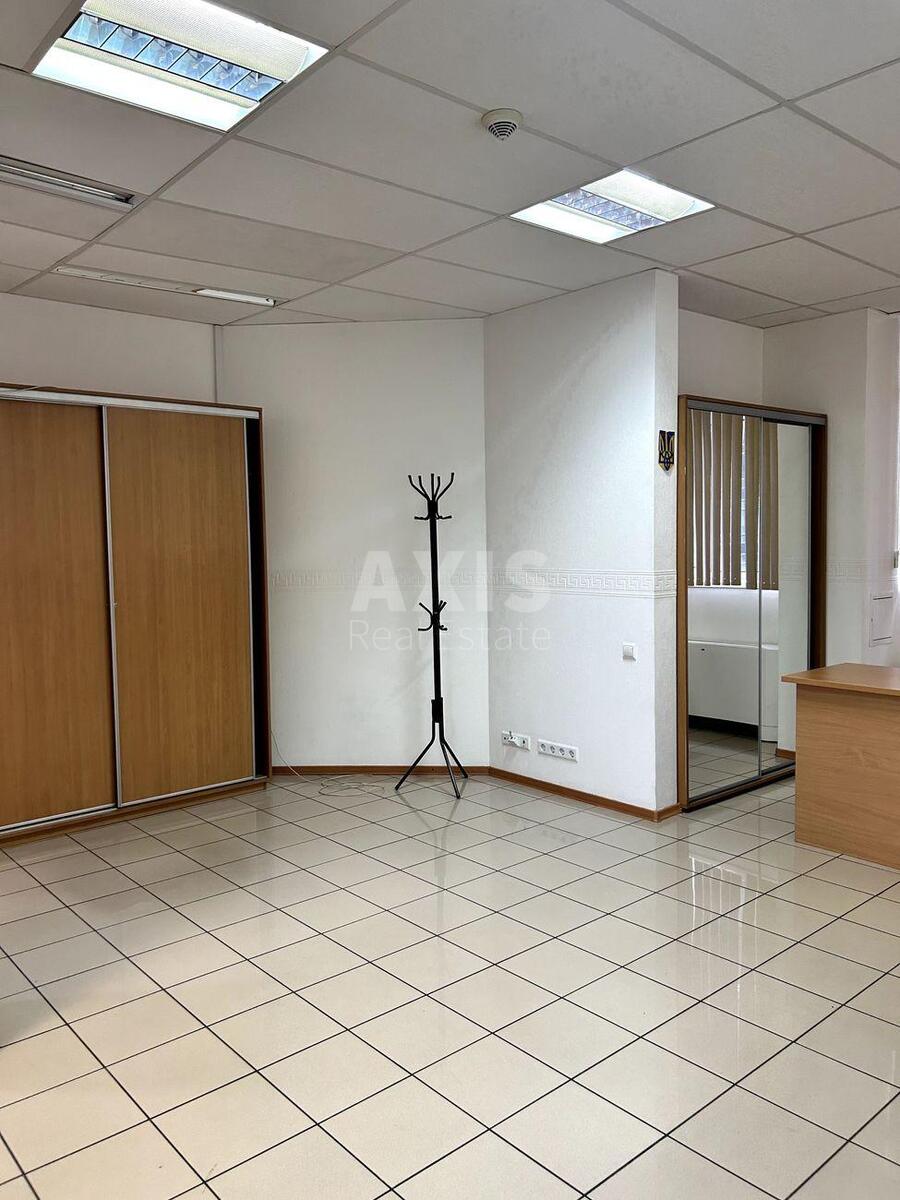 Office vul. Velyka Vasyl'kivs'ka 72, 246m27