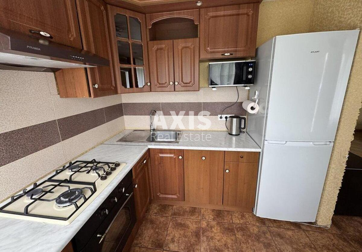 2k apartment pl. Peremogy 20