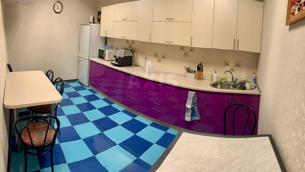 Office vul. Obolons'ka naberezhna 1, 25m26
