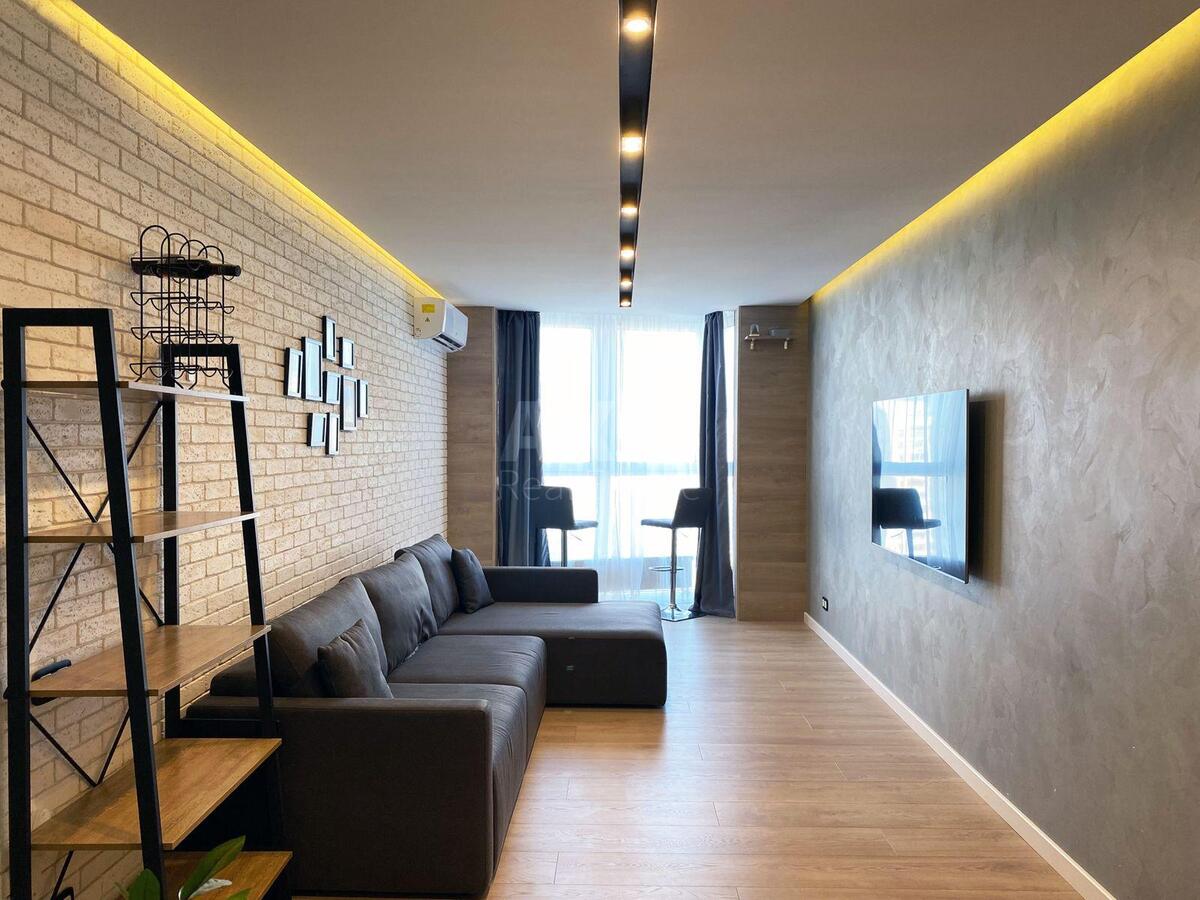3k apartment vul. Dragomanova 2Б1