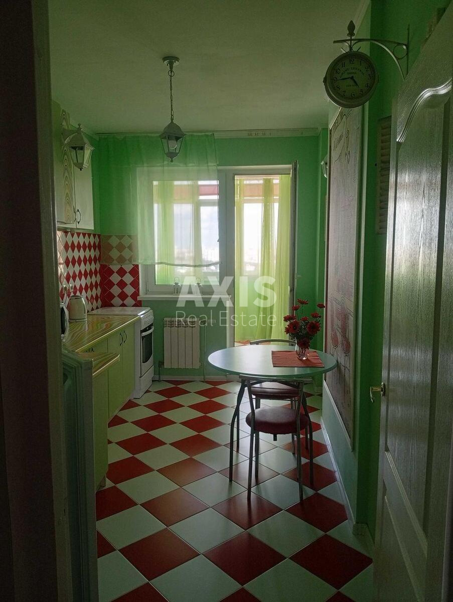 1k apartment vul. Kondratjuka Jurija 7560020