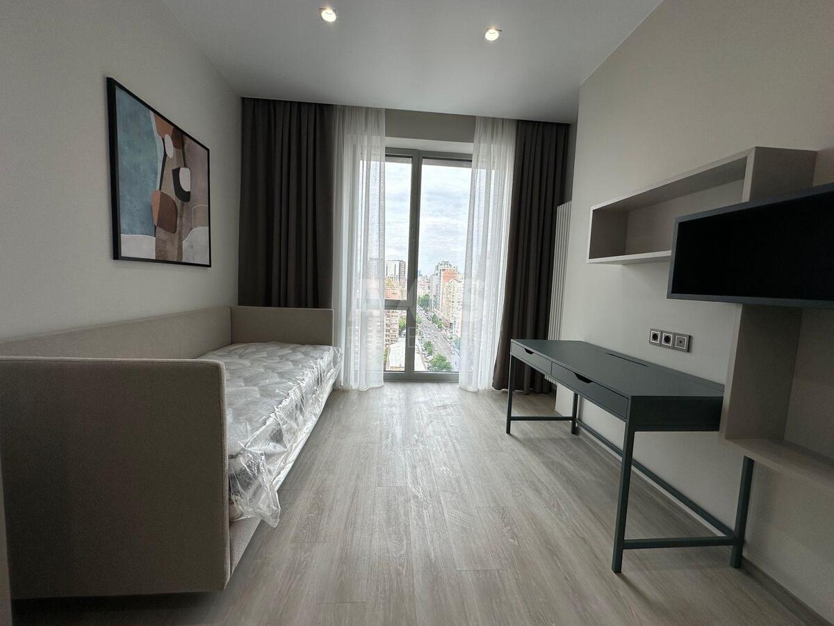 4k apartment vul. Antonovycha 11811