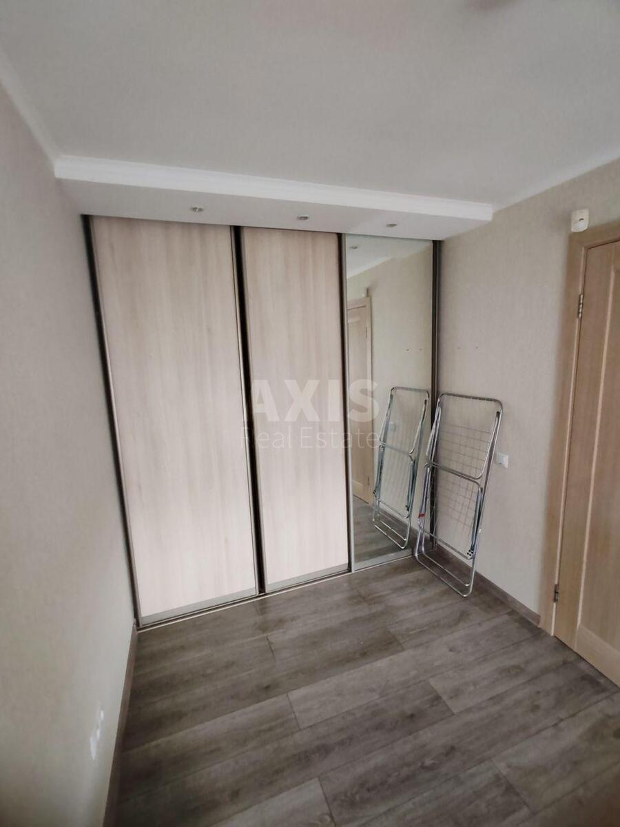 2k apartment uzv. Klovs'kyj 14Б2