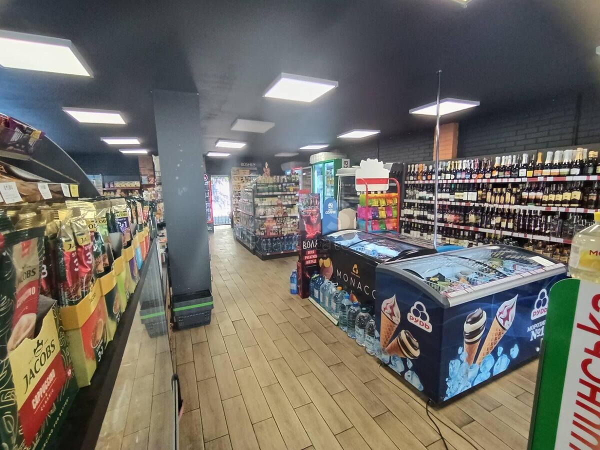 Trade object prov. Brest-Lytovs'kyj 100, 120m261313