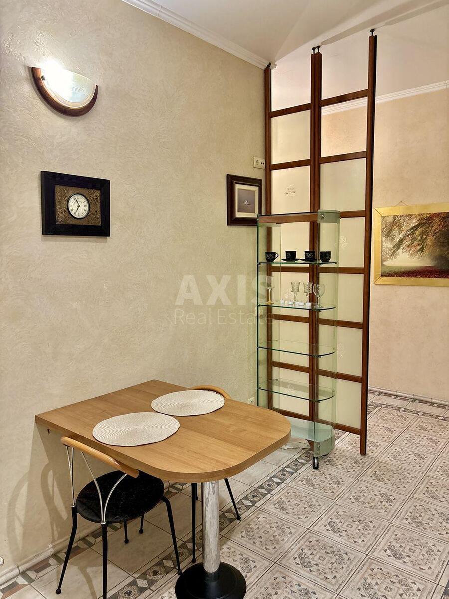 2k apartment vul. Instytuts'ka 24/71