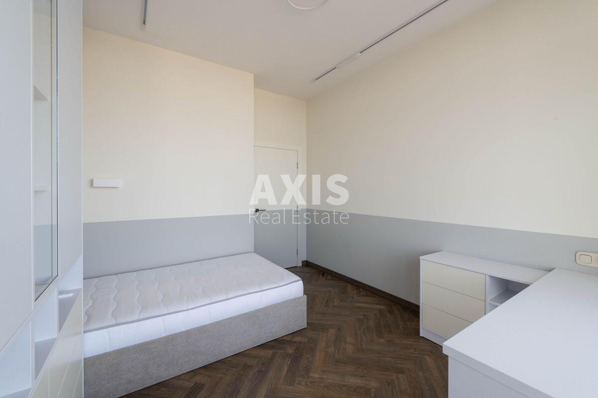 4k apartment vul. Strutyns'kogo Sergija 25812813