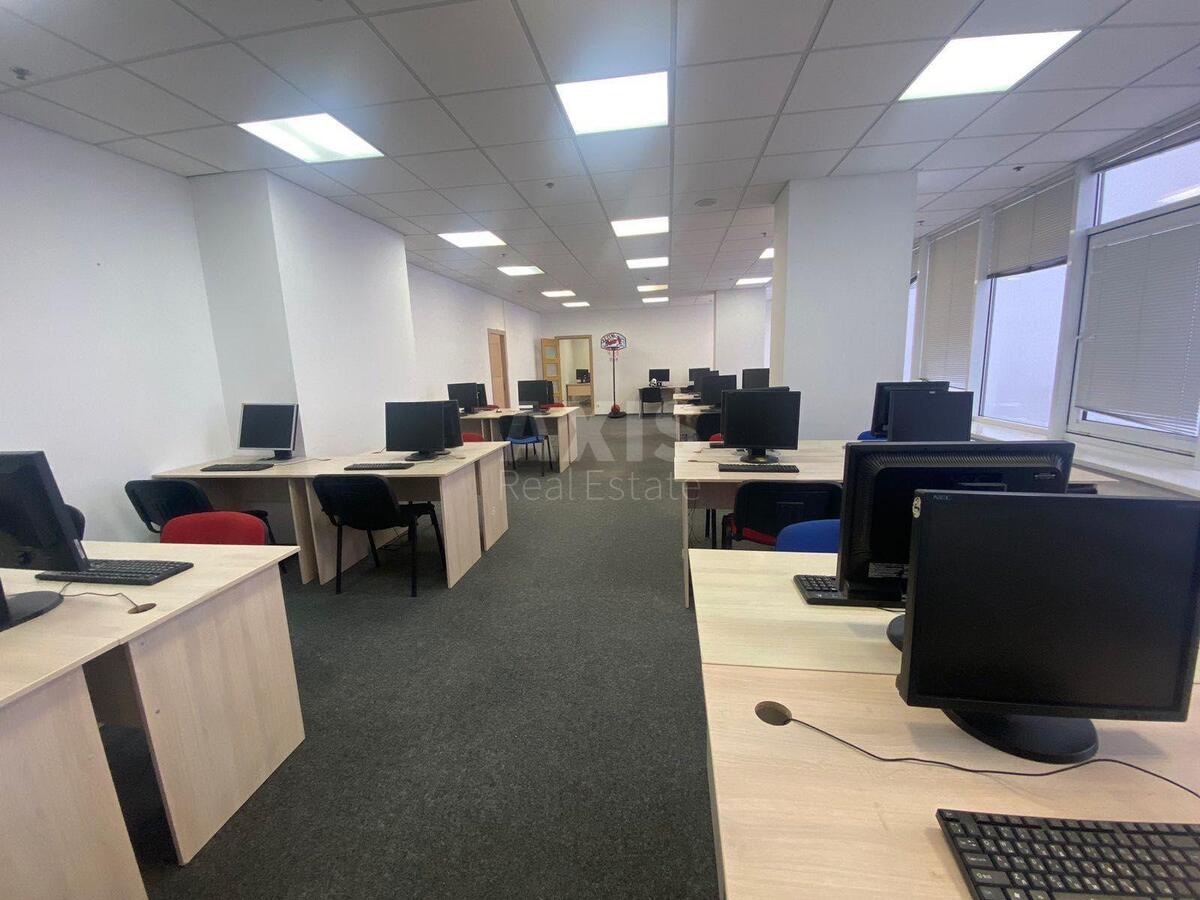Офис ул. Антоновича 172, 320м26070219