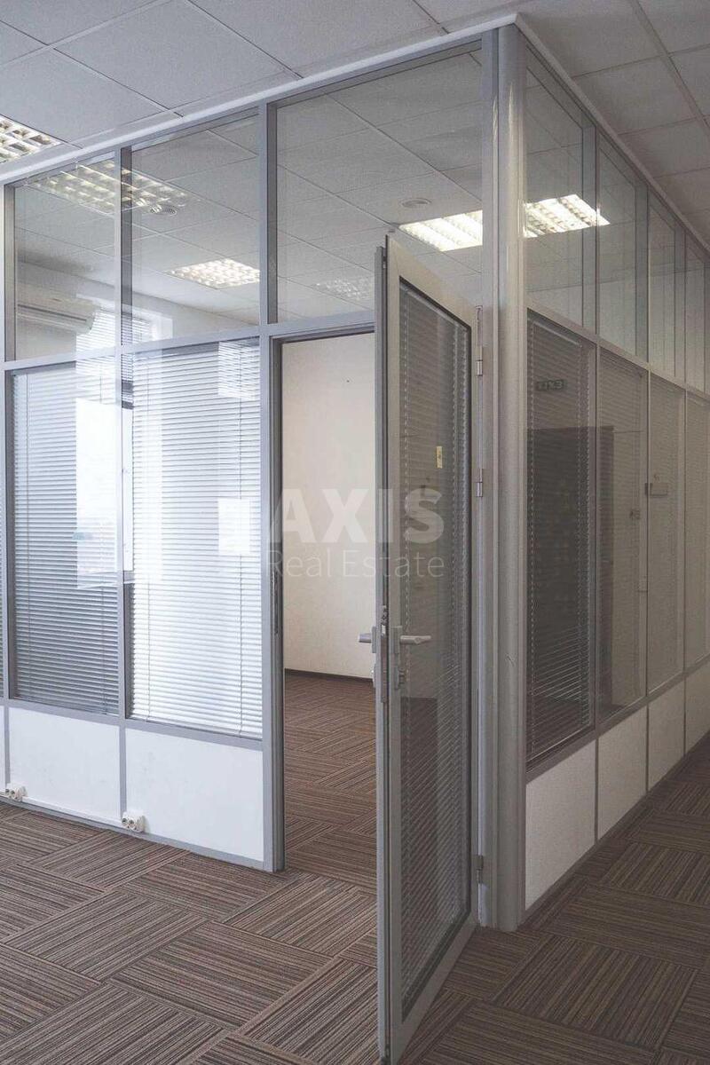 Office vul. Geroi'v Kosmosu 4, 165m2580991