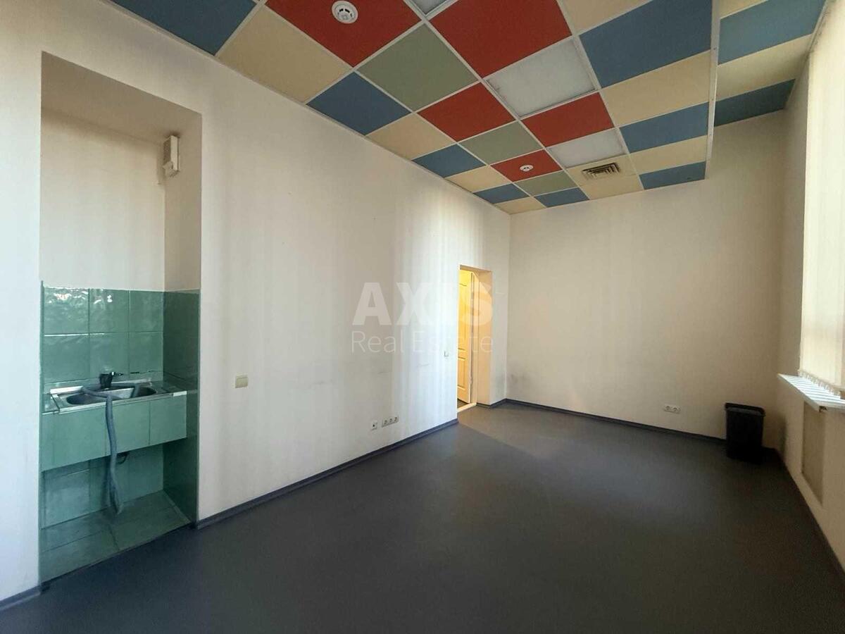 Office vul. Sverstjuka Jevgena 2Б, 362m26241511