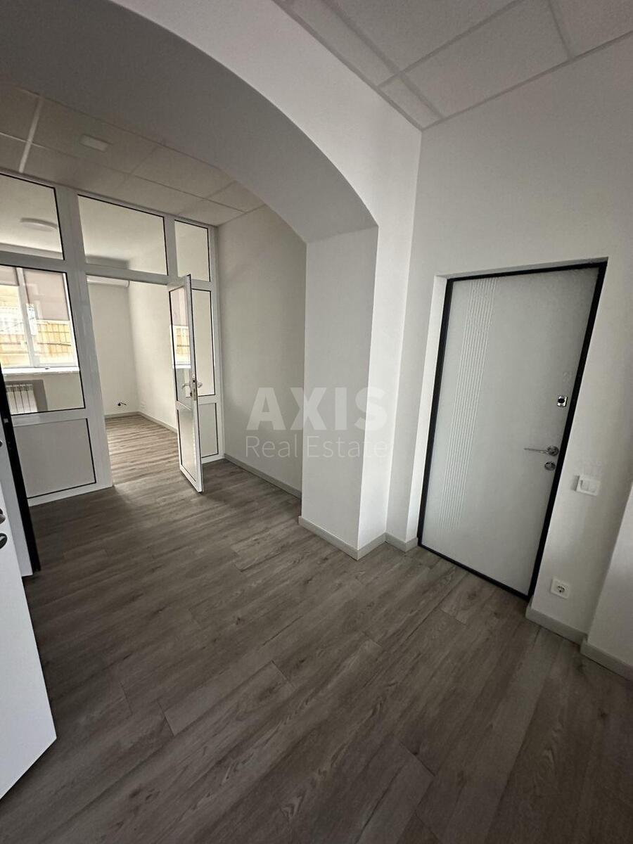 Office vul. Sichovyh Stril'civ 37/41, 93m2616993