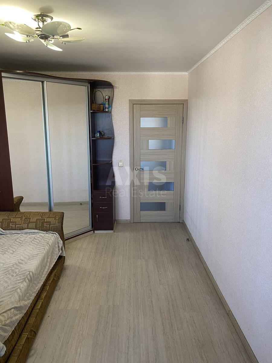 3k apartment pr-t Svobody 30617407