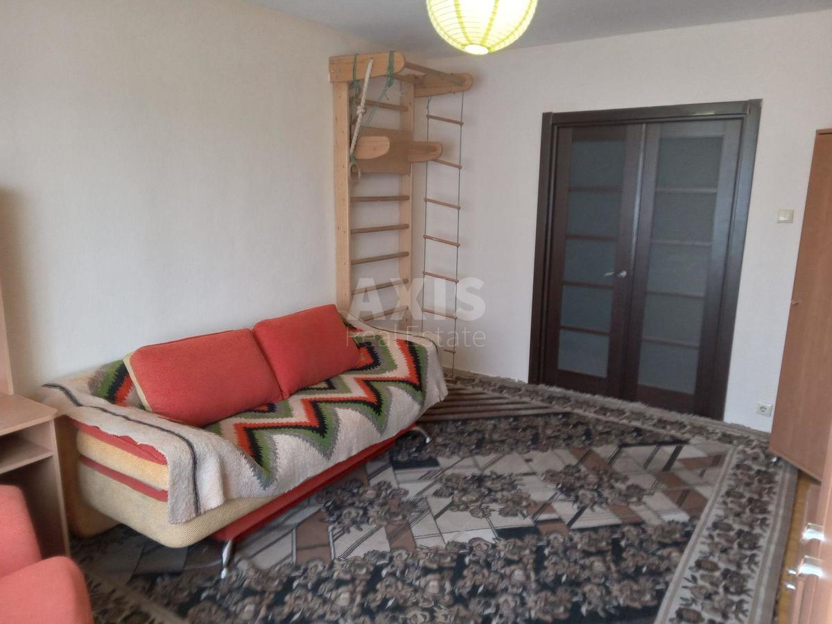 2k apartment vul. Oleksandra Olesja 173