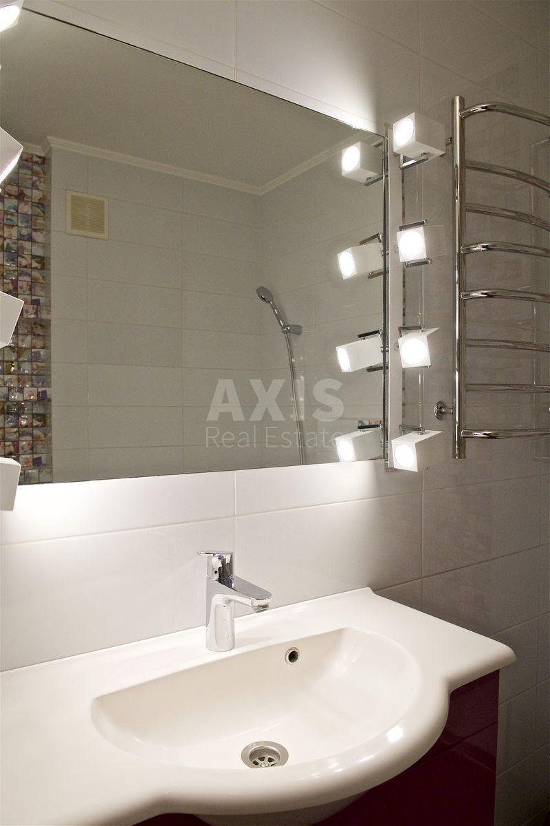 3k apartment vul. Urlivs'ka 23Б8