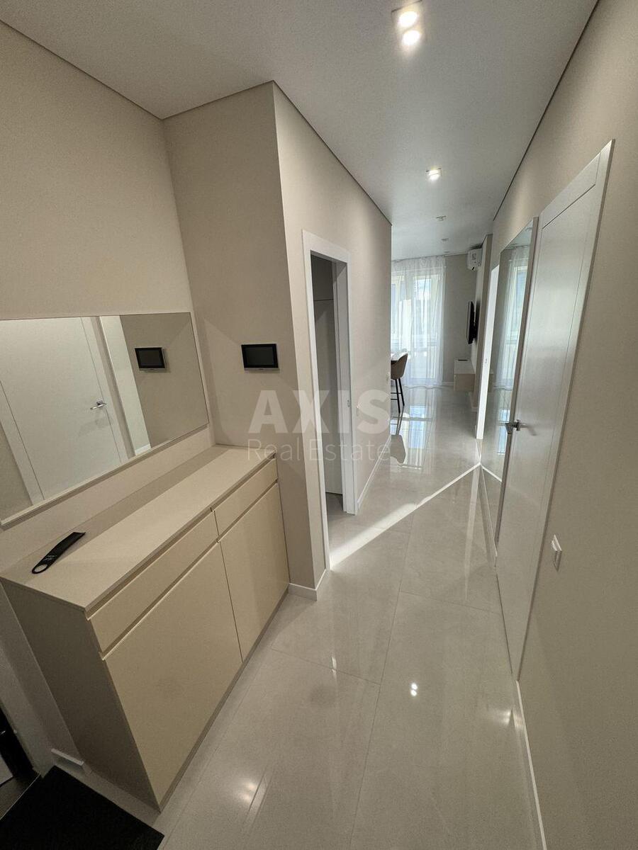 1k apartment vul. Zlatoustivs'ka 2710