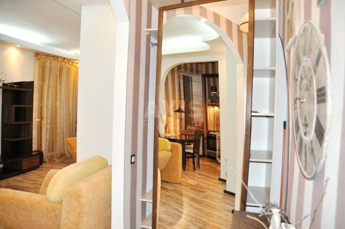 2k apartment vul. Grushevs'kogo Myhajla 28/22