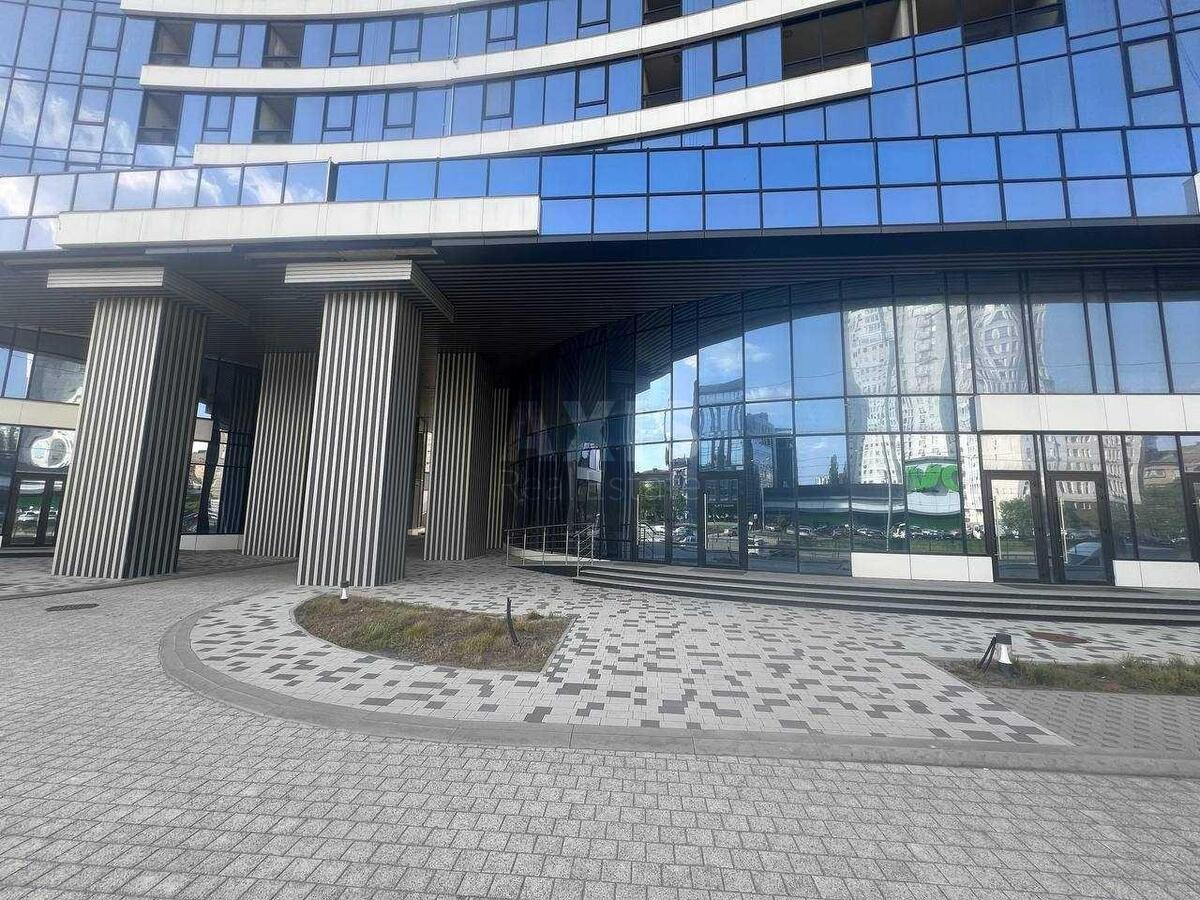 Объект сервиса бул. Дружбы Народов 13А, 145м259023