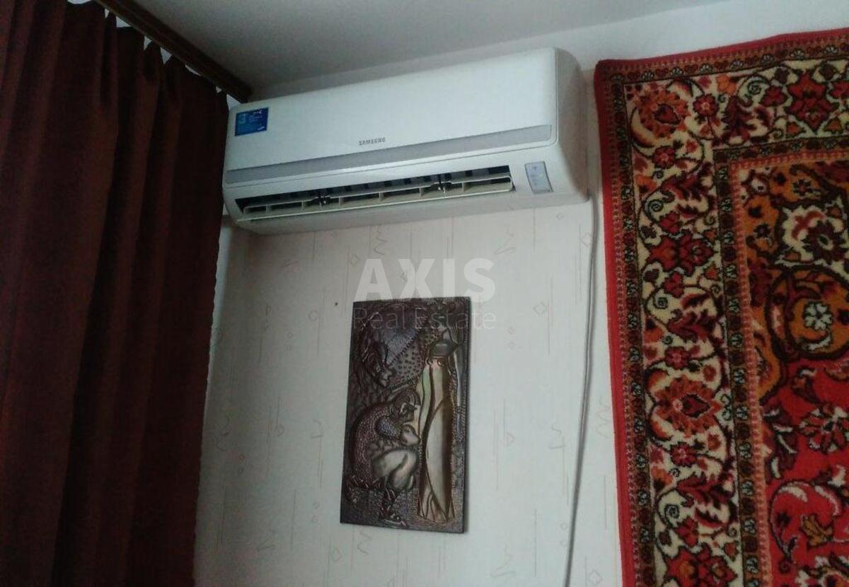 1k apartment vul. Rudenko Larysy 80