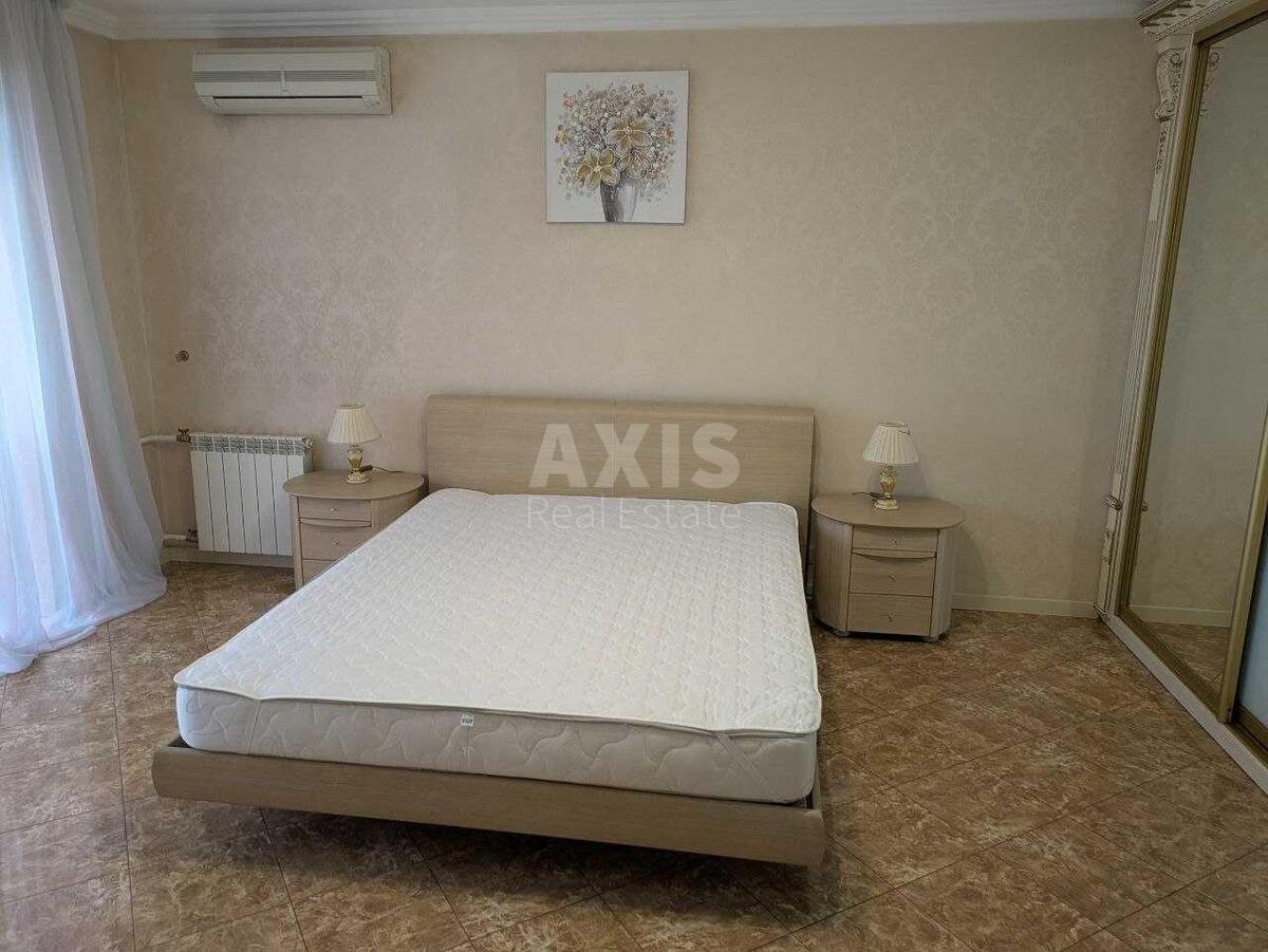 2k apartment vul. Antonovycha 1654