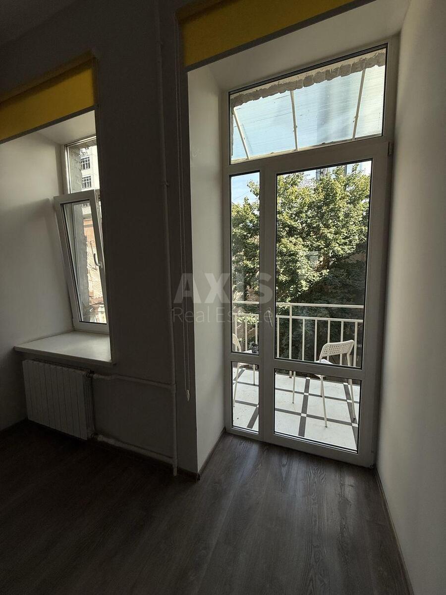 4k apartment vul. Antonovycha 475962514