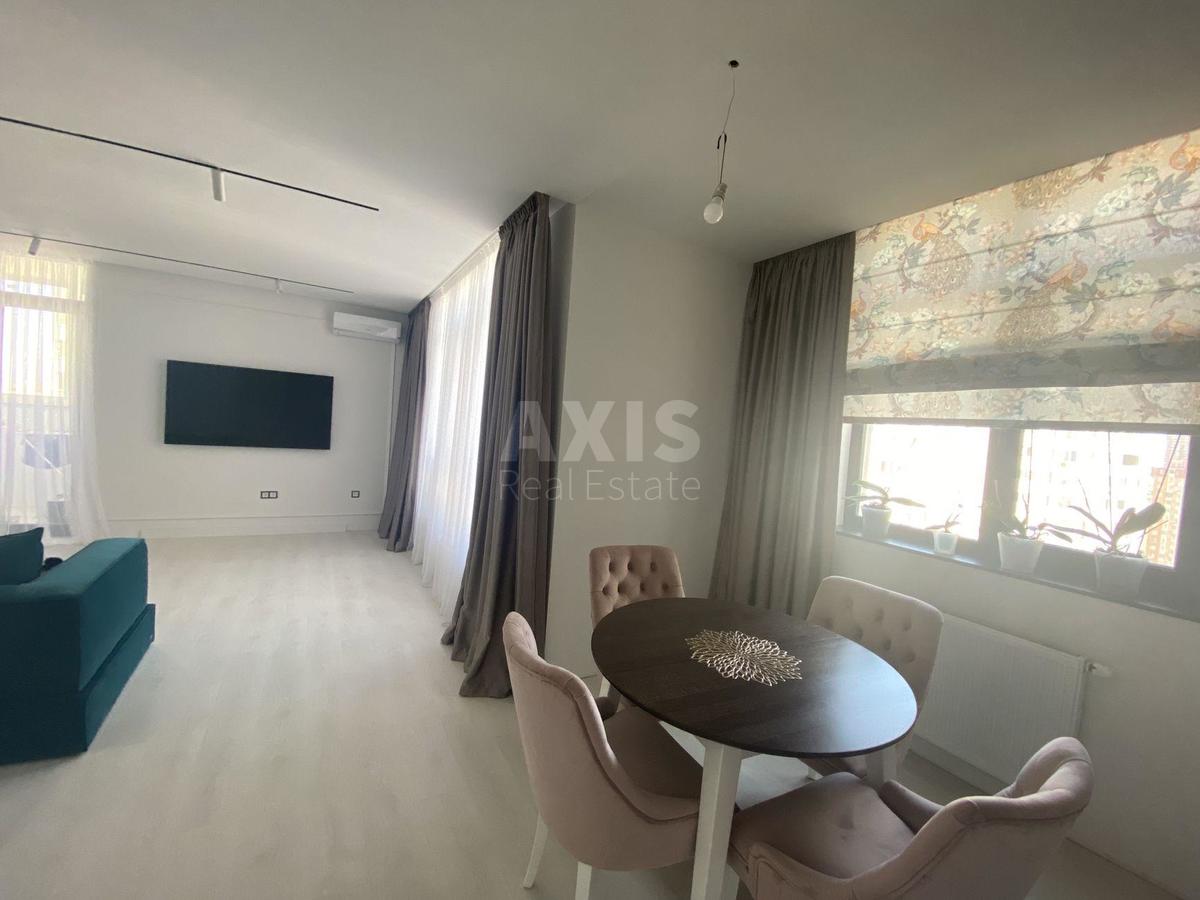 3k apartment vul. Oleny Pchilky 310