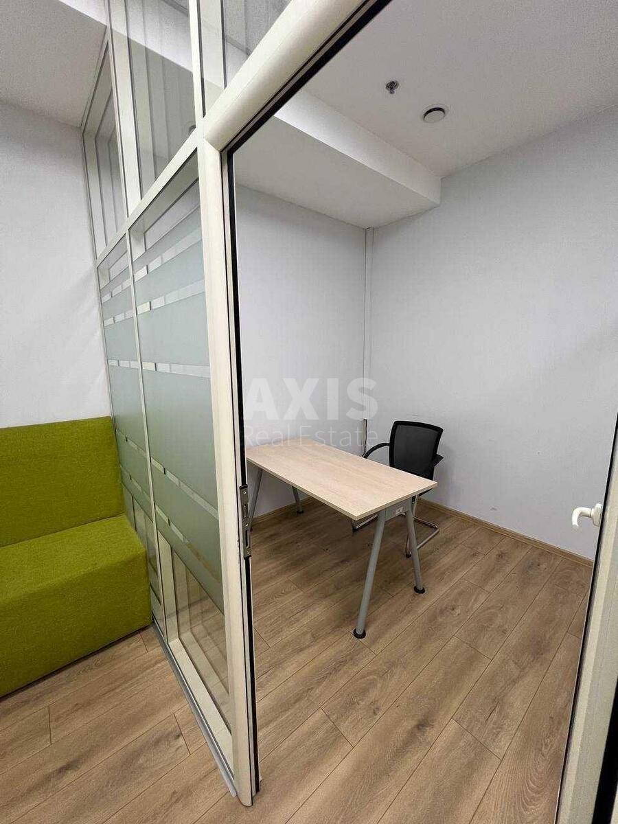 Office vul. Brats'ka 6, 172m22