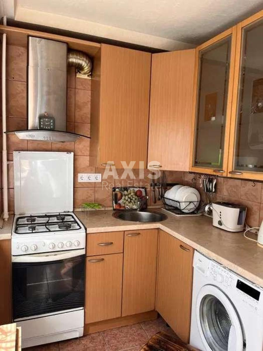 2k apartment vul. Glybochyc'ka 73