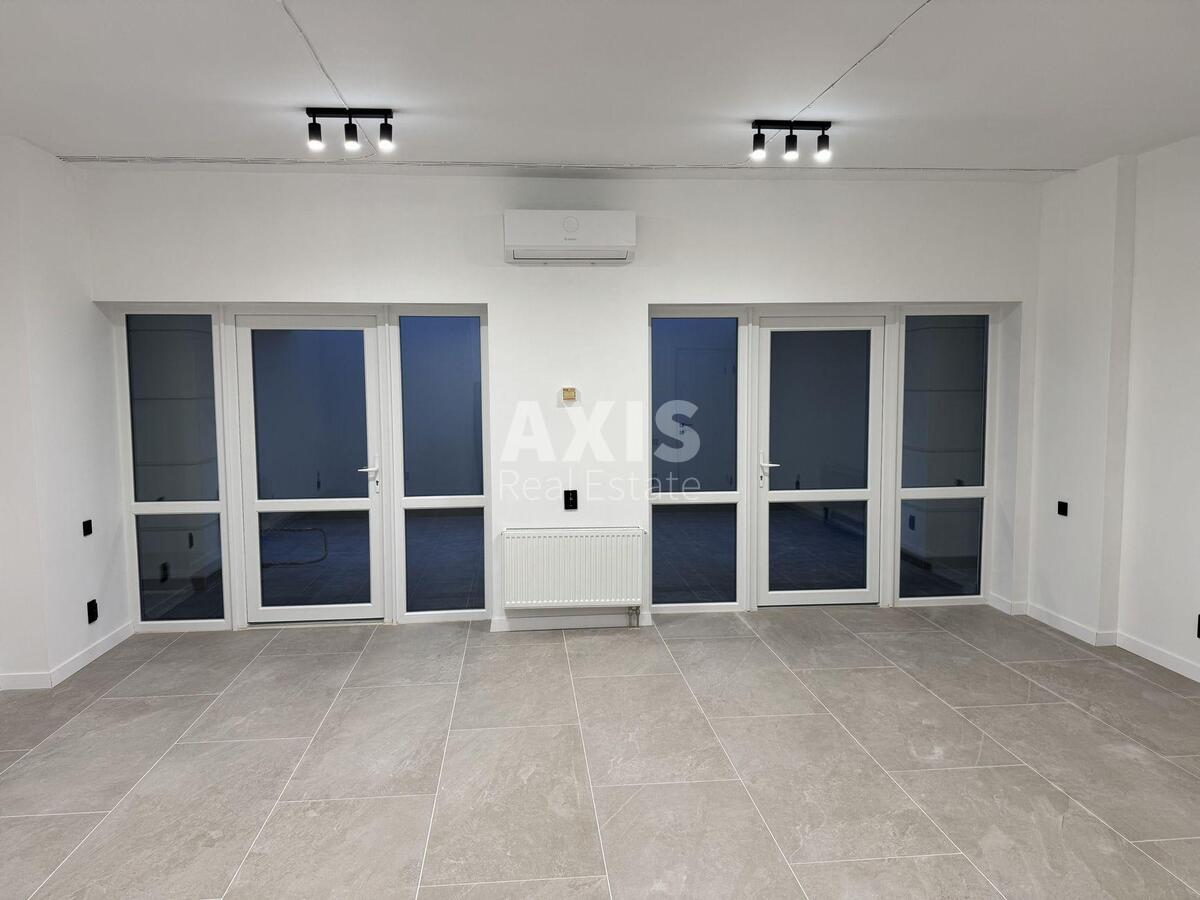 Офіс вул. Михайла Максимовича 24, 46м2