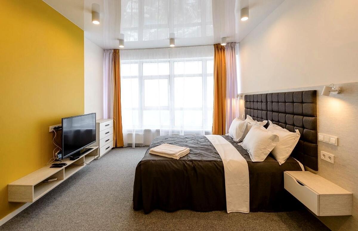 2k apartment uzv. Klovs'kyj 7615511