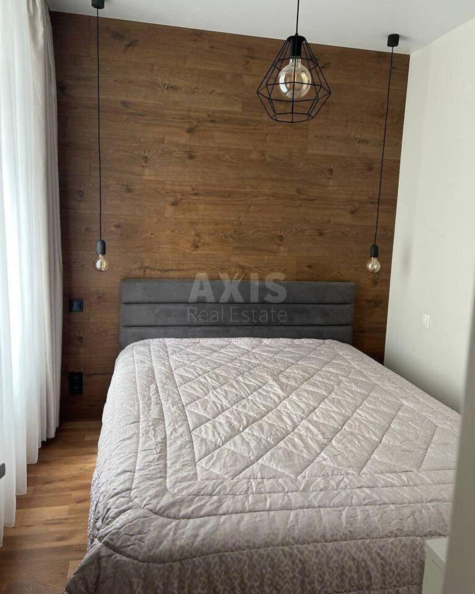 1k apartment vul. Glybochyc'ka 13/52