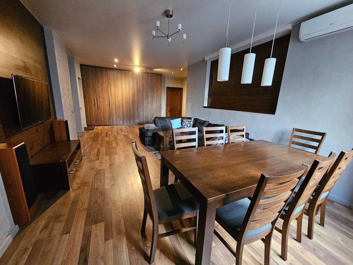 3k apartment vul. Yulia Zdanovska 46/15