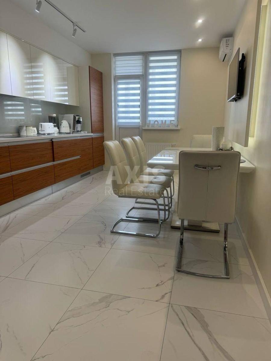3k apartment vul. Andrjushhenka Grygorija 6Г1