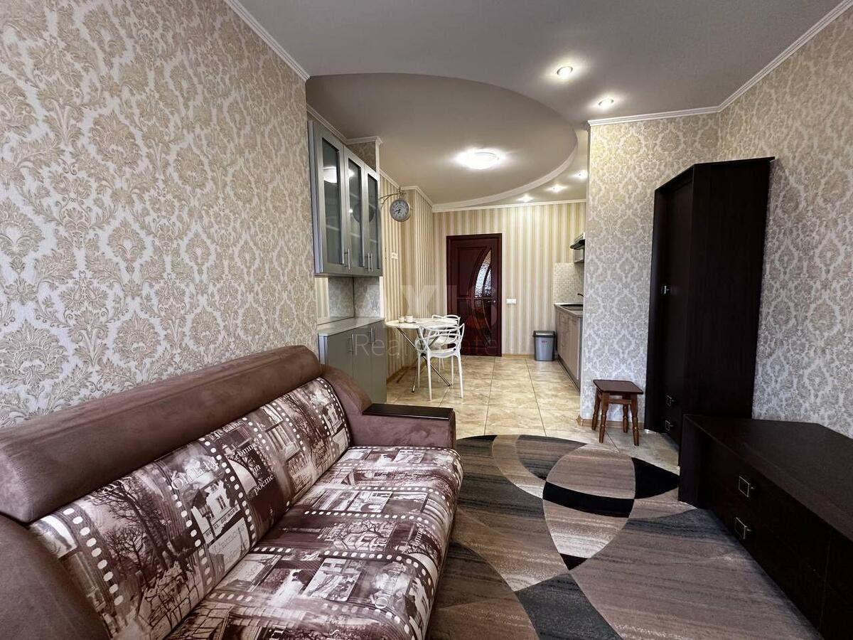 1k apartment pr-t Lobanovs'kogo 4А2