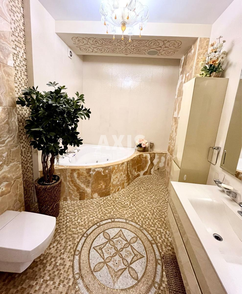 3k apartment vul. Mel'nykova 18Б6161012