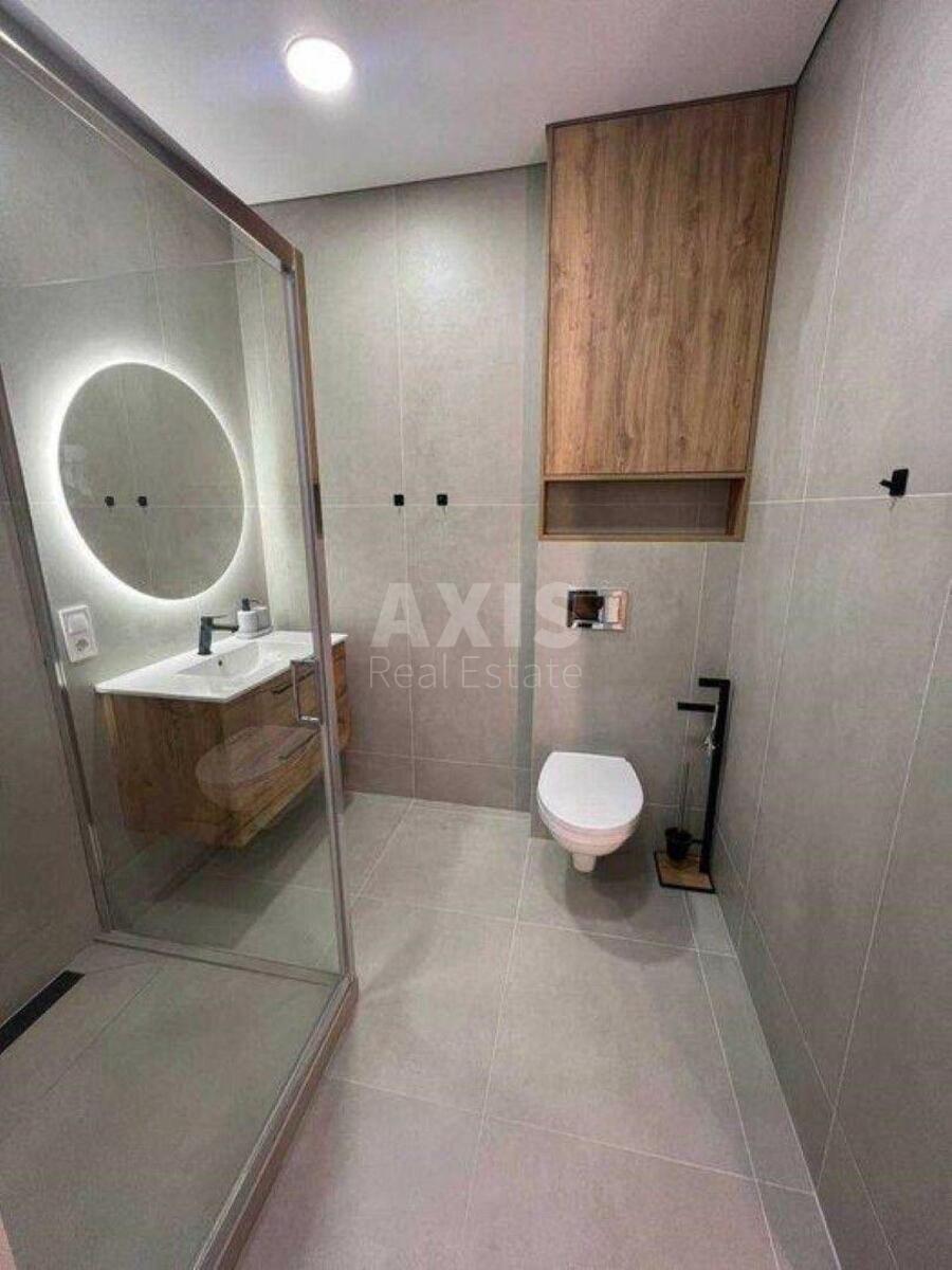 1k apartment nab. Dniprovs'ka 15Ж4
