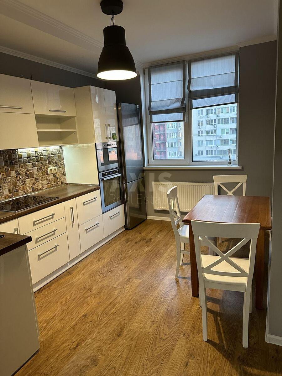 1k apartment vul. Yulia Zdanovska 500