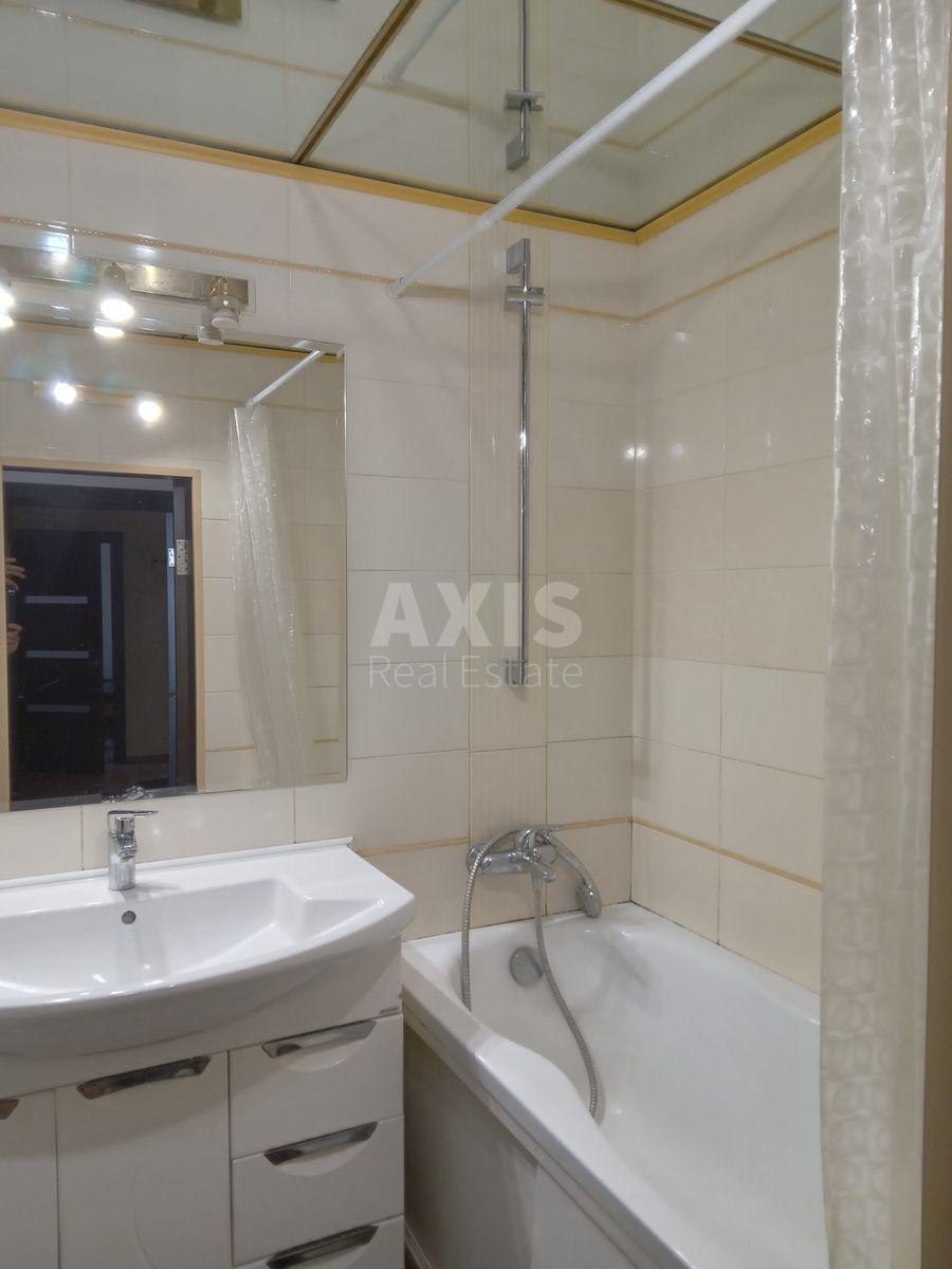 2k apartment vul. Oleksandra Olesja 177