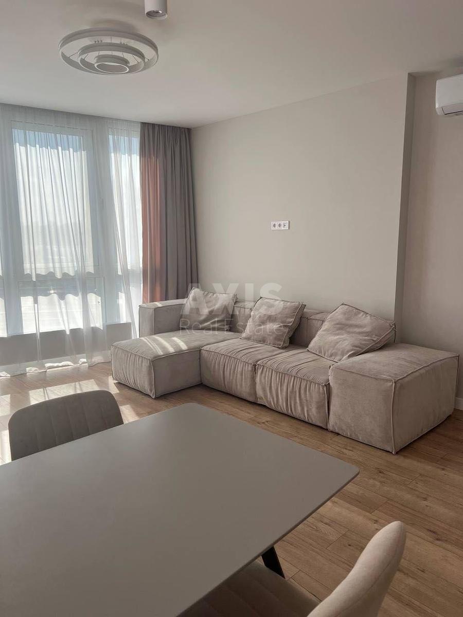 3k apartment nab. Dniprovs'ka 152