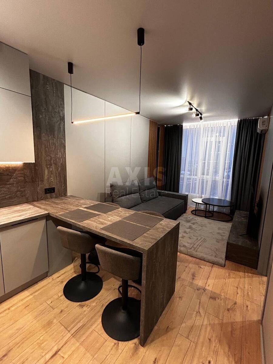 1k apartment pr-t Komarova Kosmonavta 9Б1