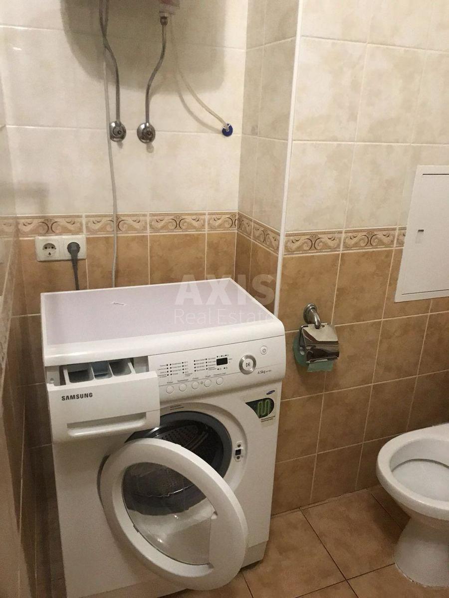 2k apartment vul. Mykil's'ko-Slobids'ka 2В2