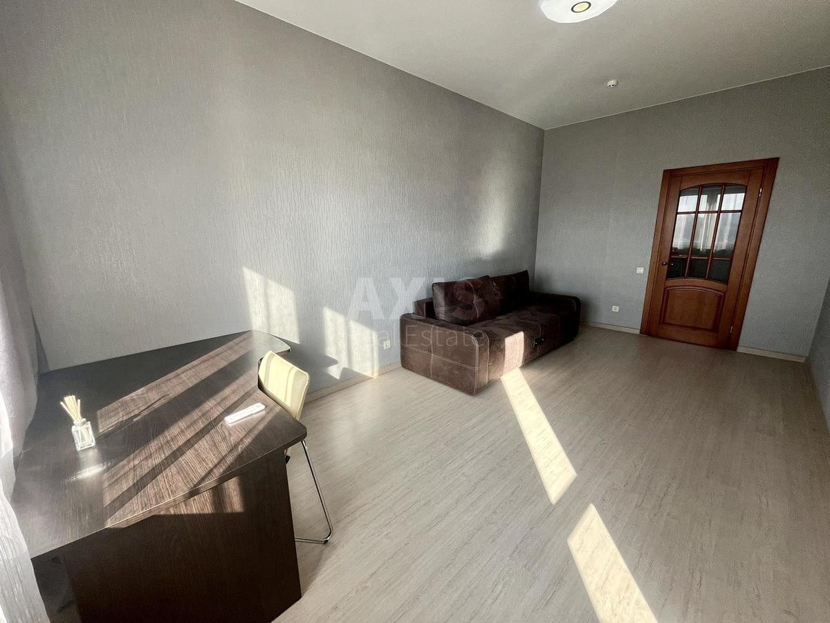 3k apartment vul. Zlatoustivs'ka 165