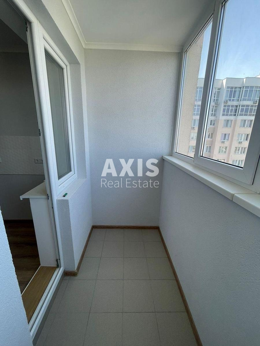 3k apartment vul. Myhajla Maksymovycha 3Г6