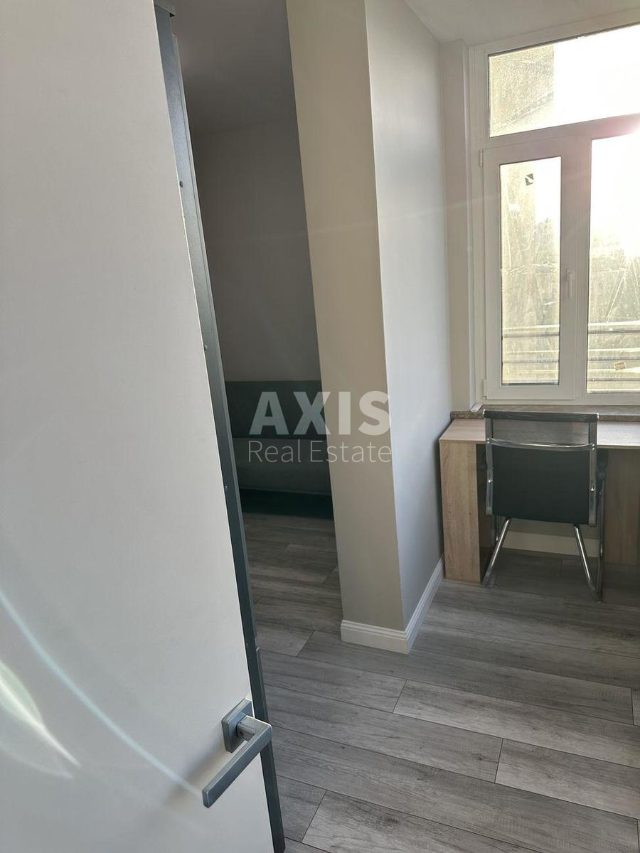 1k apartment vul. Lypkivs'kogo Vasylja Mytropolyta 37Б460220