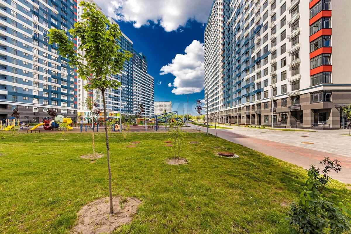 1k apartment vul. Sverstjuka Jevgena 46157615