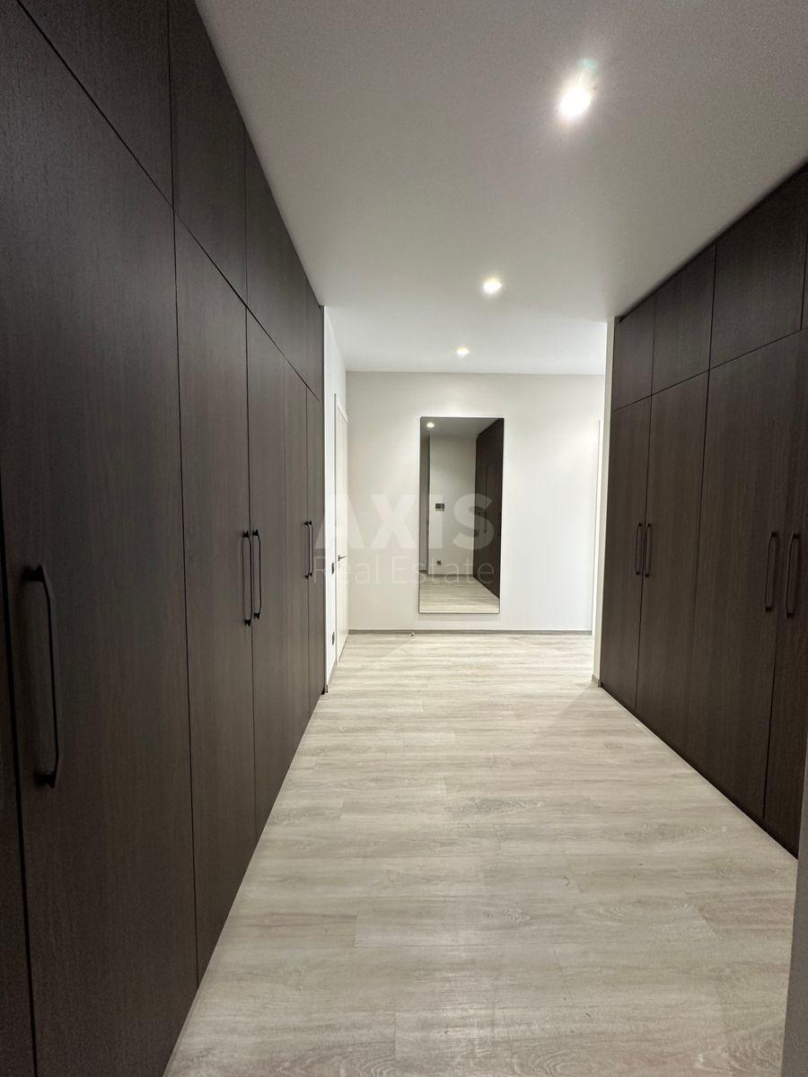 4k apartment vul. Antonovycha 11812