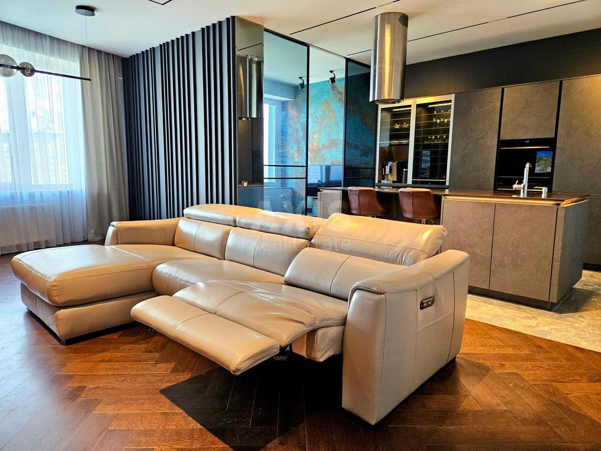 4k apartment vul. Mykil's'ko-Slobids'ka 3А1