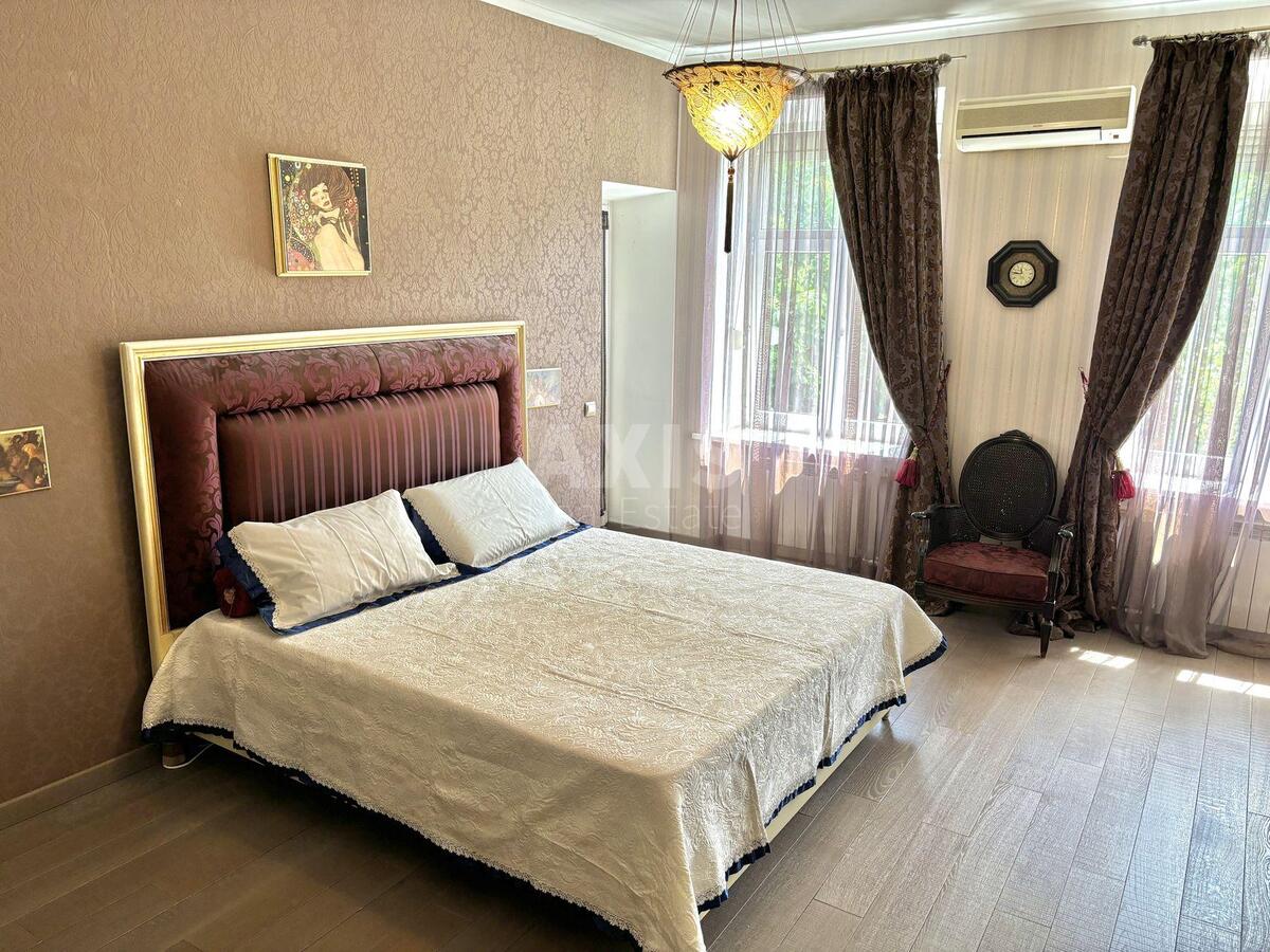2k apartment vul. Instytuts'ka 24/72