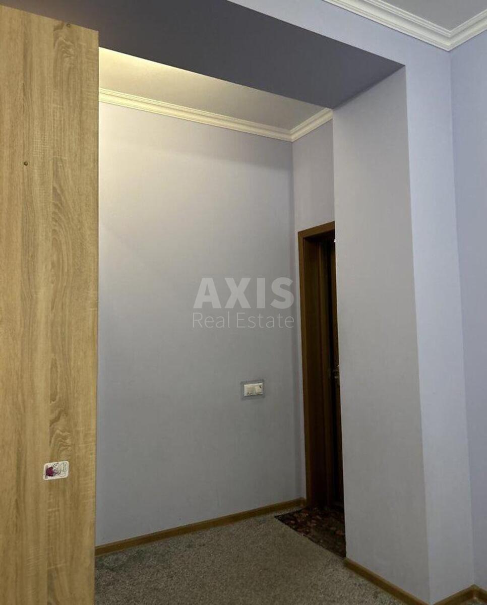 3k apartment vul. Dniprovods'ka 66