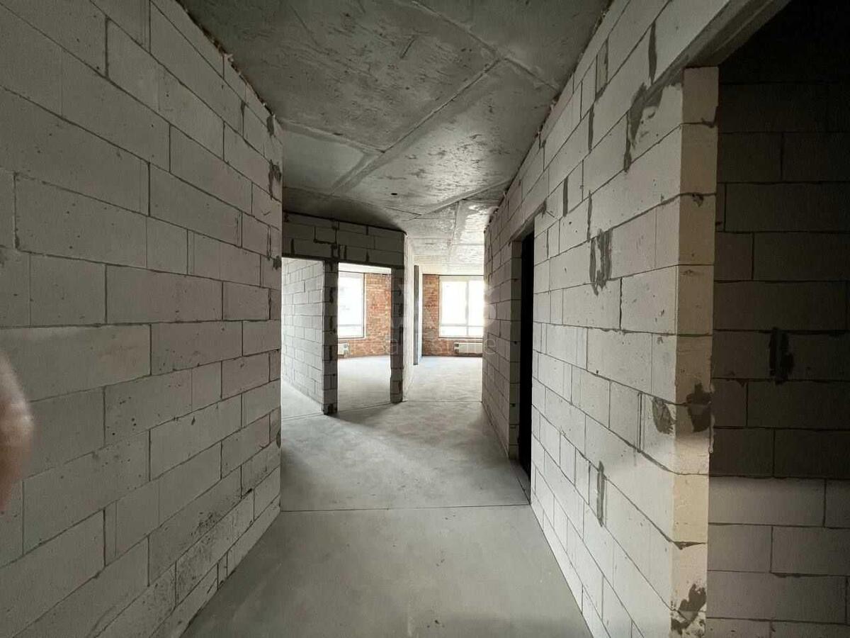 2k apartment nab. Dniprovs'ka 15Є564212