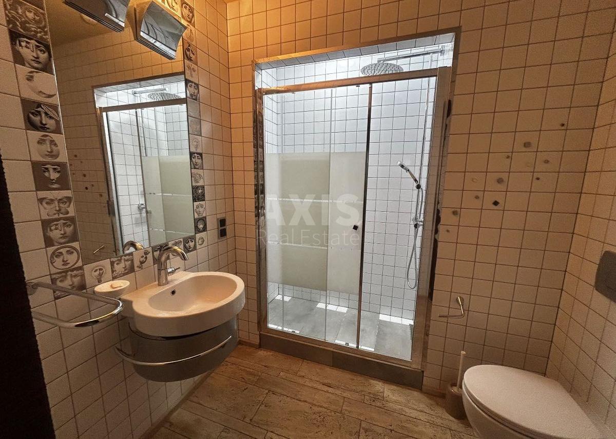 4k apartment vul. Hmel'nyc'kogo Bogdana 418